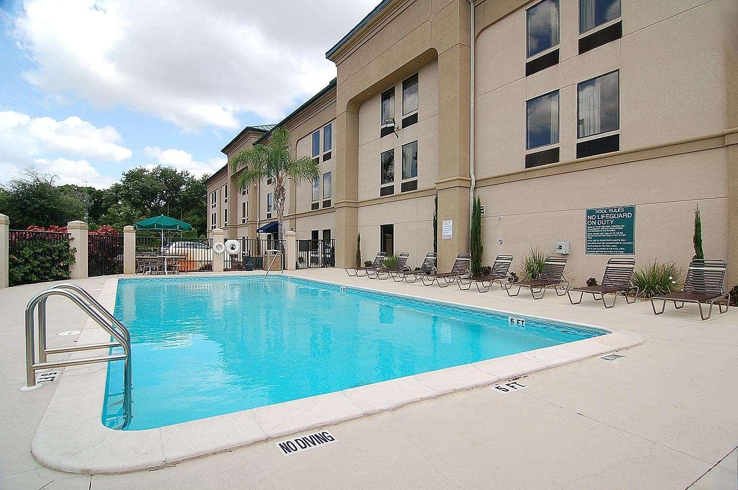 Hampton Inn Лейкленд Съоръжения снимка